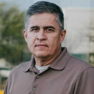 Retrato de Alejandro Ramírez Lizárraga, director de Comunicación y Vinculación de DESTACA, A.C.