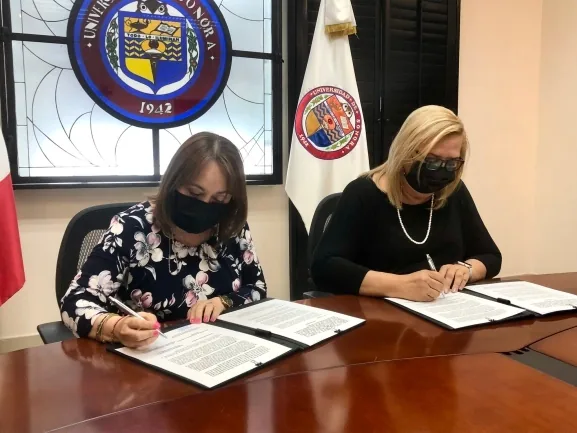 Firma del convenio de colaboración entre la Universidad de Sonora y DESTACA.