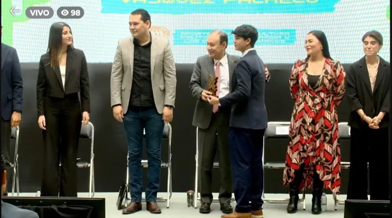 Ceremonia del Premio Estatal de la Juventud 2024 del Gobierno del Estado de Sonora.